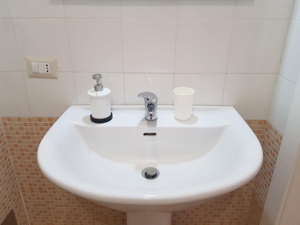B&B Gisira Catania Exterior photo
